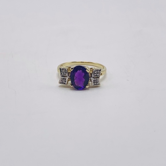EUC 14k Yellow Gold Amethyst & Diamond Cocktail Ring - Picture 12 of 16